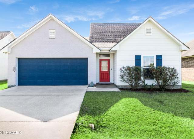 Property at 202 Saint Matthias Dr, Carencro, LA 70520, 3 beds, 2 baths