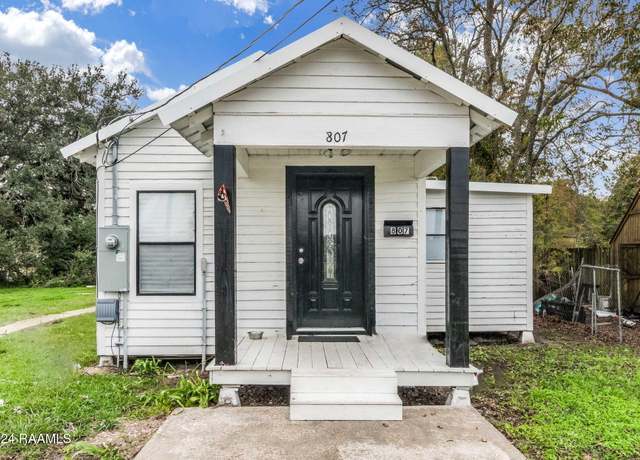 Property at 807 American Legion Dr, Rayne, LA 70578, 2 beds, 1 bath
