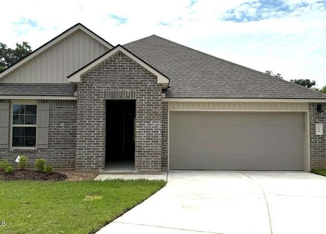 Property at 124 Bur Oak Dr, Lafayette, LA 70507, 4 beds, 2 baths