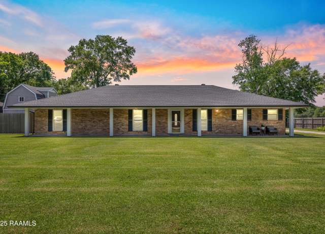 Property at 217 Atlas Rd, Youngsville, LA 70592, 4 beds, 2.5 baths