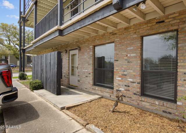 Property at 701 S College Rd Apt 118, Lafayette, LA 70503, 2 beds, 2 baths