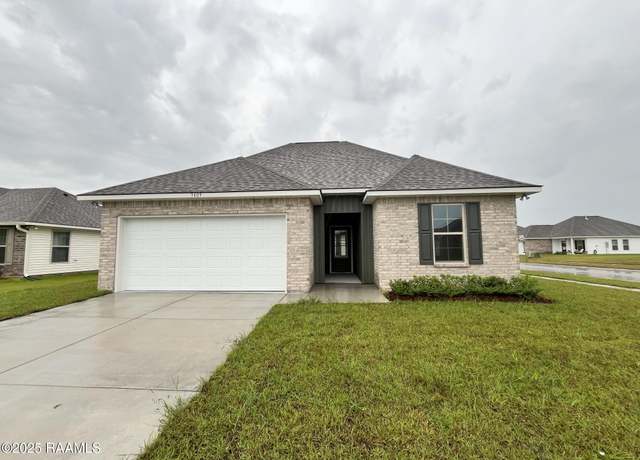 Property at 3409 Autumn Park Dr, Maurice, LA 70555, 3 beds, 2 baths
