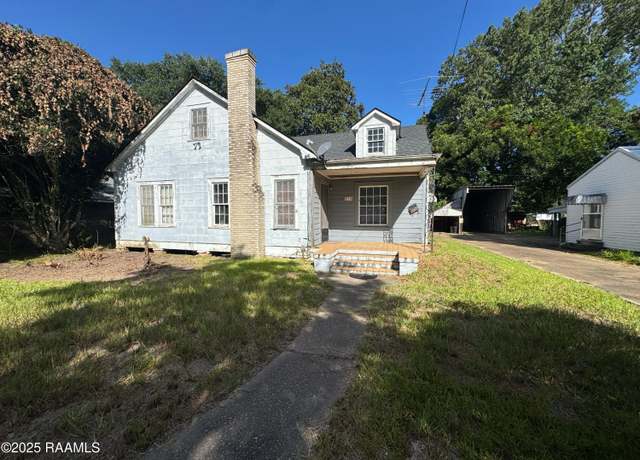 Property at 316 Harvey Lebas Dr, Ville Platte, LA 70586, 3 beds, 3 baths