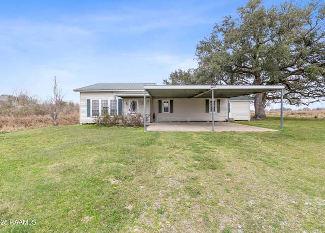 Property at 4229 Simon Rd, Crowley, LA 70526, 3 beds, 2 baths