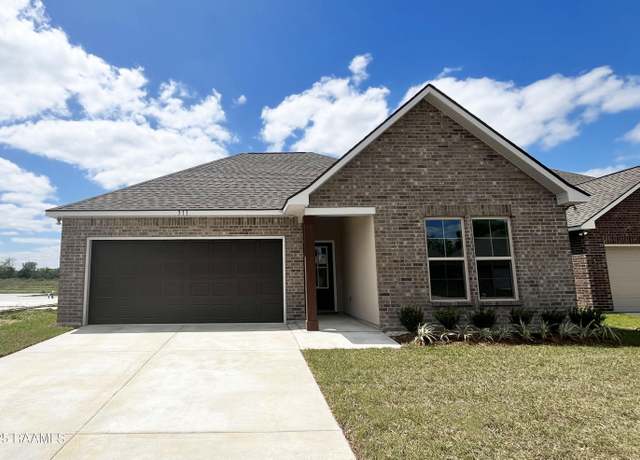 Property at 311 Peppercorn Way, Carencro, LA 70507, 4 beds, 2.5 baths