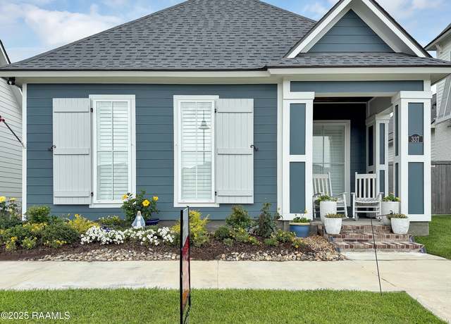 Property at 337 Bozeman Trl, Scott, LA 70583, 3 beds, 2 baths