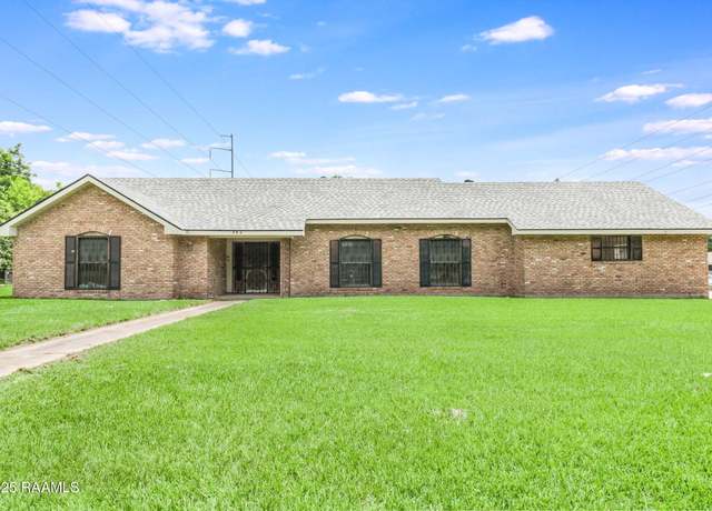 Property at 506 Rice Ln, Opelousas, LA 70570, 3 beds, 2.5 baths