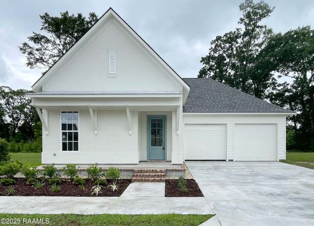 Property at 206 Manor House Ln, Lafayette, LA 70507, 3 beds, 2.5 baths