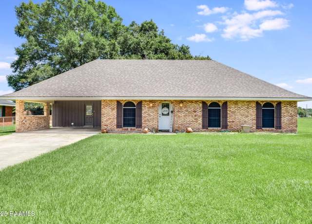 Property at 101 Halifax Dr, Lafayette, LA 70507, 3 beds, 2 baths