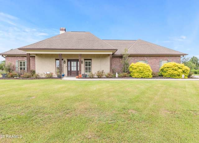 Property at 1207 B Hwy 347, Arnaudville, LA 70512, 4 beds, 3.5 baths