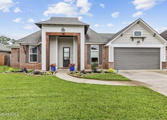 Property at 203 Whispering Meadows Rd, Broussard, LA 70518, 3 beds, 2 baths