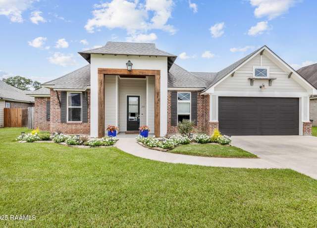 Property at 203 Whispering Meadows Rd, Broussard, LA 70518, 3 beds, 2 baths