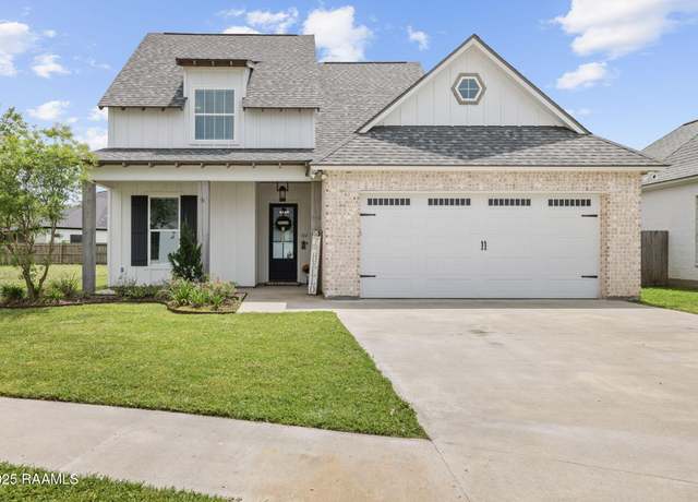 Property at 102 Cypress Wood Ln, Youngsville, LA 70592, 4 beds, 3 baths
