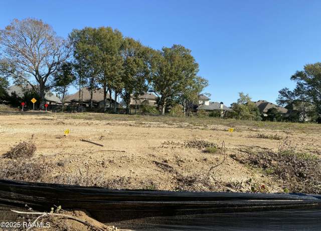 Property at 206 Leaning Oak Dr, Lafayette, LA 70508