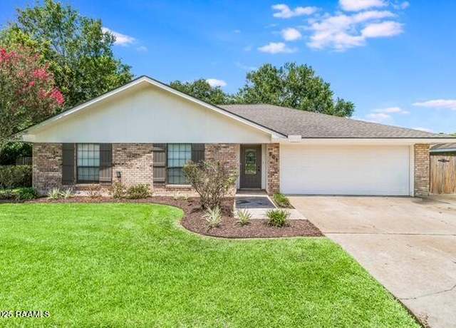 Property at 501 Yvette Marie Dr, Lafayette, LA 70508, 3 beds, 2 baths