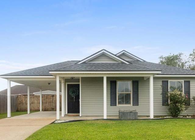 Property at 203 Hidden Oak Dr, Carencro, LA 70520, 4 beds, 2 baths