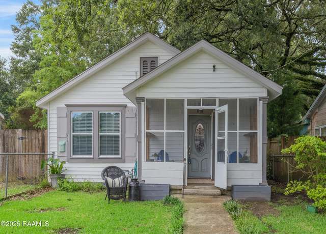 Property at 610 Ashton St, New Iberia, LA 70563, 2 beds, 1 bath