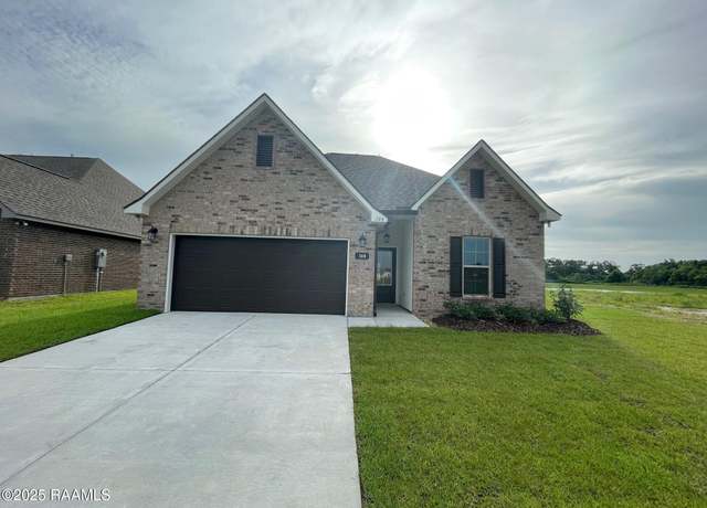 Property at 108 Steep Meadows Ln, Lafayette, LA 70506, 4 beds, 3 baths
