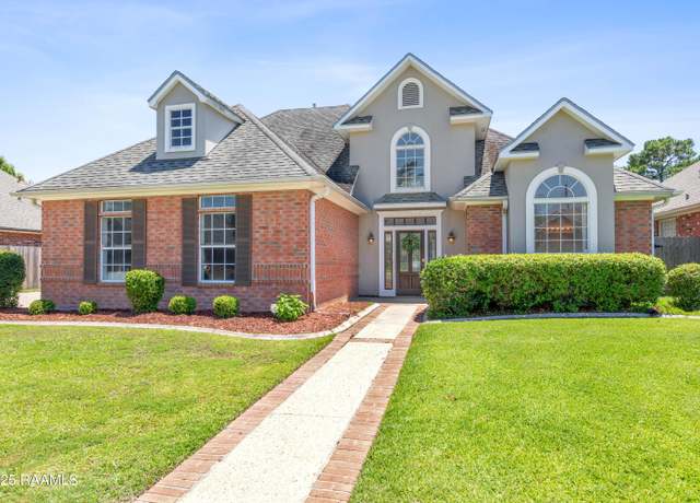Property at 202 Kincaid Ct, Lafayette, LA 70508, 3 beds, 2.5 baths