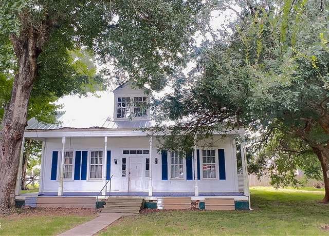 Property at 120 Teresa Dr, St. Martinville, LA 70582, 5 beds, 1.5 baths