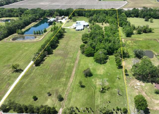 Property at 235 N Fieldspan Rd Unit B, Scott, LA 70583, 4 beds, 4 baths