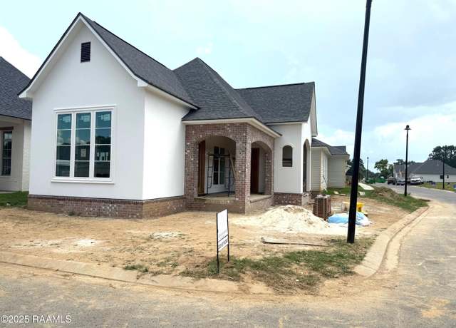 Property at 209 Hearth St, Lafayette, LA 70508, 3 beds, 2 baths