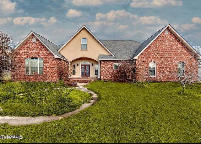 Property at 3495 Hwy 182, Berwick, LA 70342, 6 beds, 4 baths