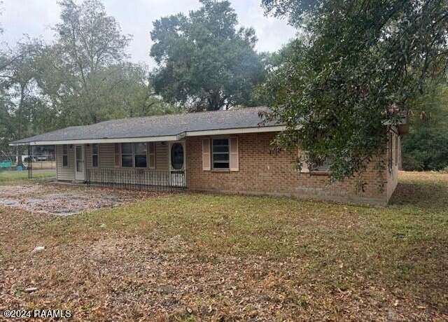 Property at 619 Nap Ln, Opelousas, LA 70570, 3 beds, 1.5 baths