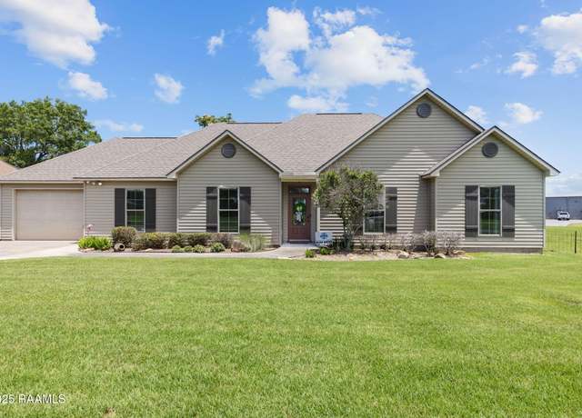 Property at 209 E Vincent St, Maurice, LA 70555, 4 beds, 2 baths