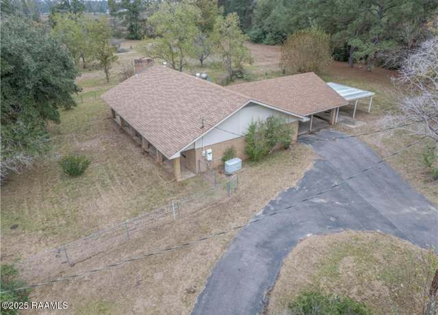 Property at 613 Highway 471, Atlanta, LA 71404, 3 beds, 2 baths