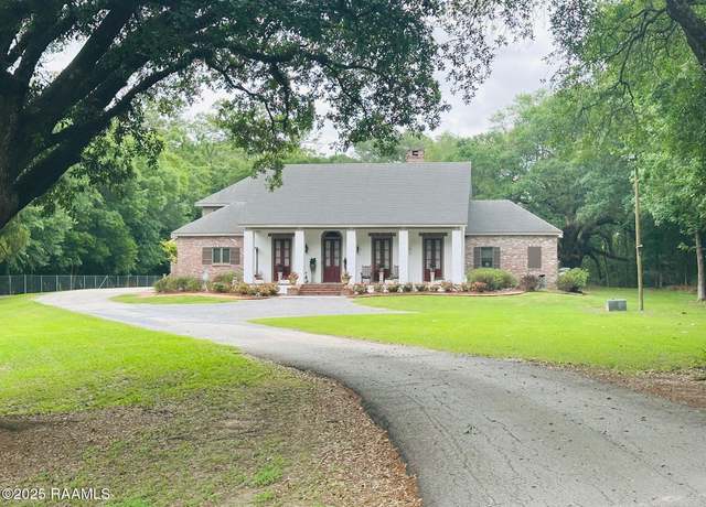 Property at 10427 U S Hwy 167, Abbeville, LA 70510, 4 beds, 4.5 baths