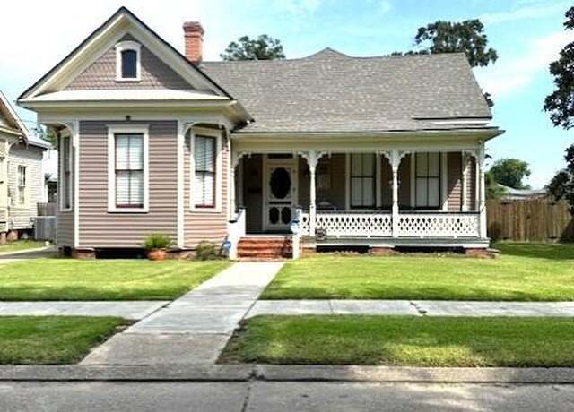 Property at 210 Morris St, Franklin, LA 70538, 3 beds, 2.5 baths