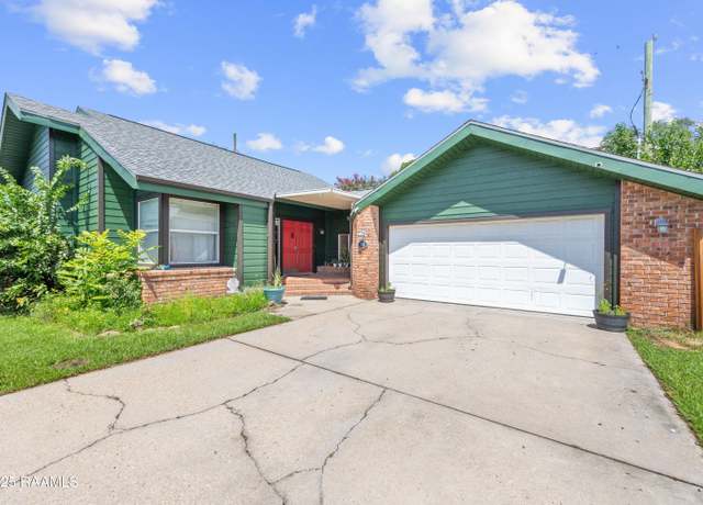 Property at 300 Country Morning Ct, Lafayette, LA 70508, 3 beds, 2 baths