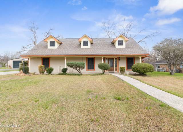 Property at 304 Amanda Dr, Lafayette, LA 70507, 4 beds, 3 baths