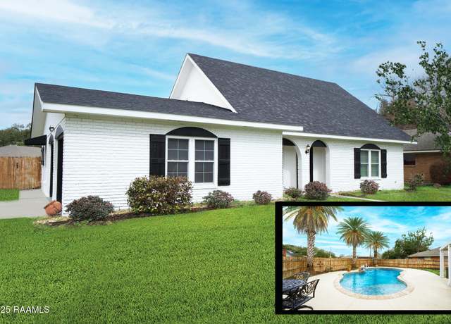 Property at 910 Dulles Dr, Lafayette, LA 70506, 3 beds, 2.5 baths