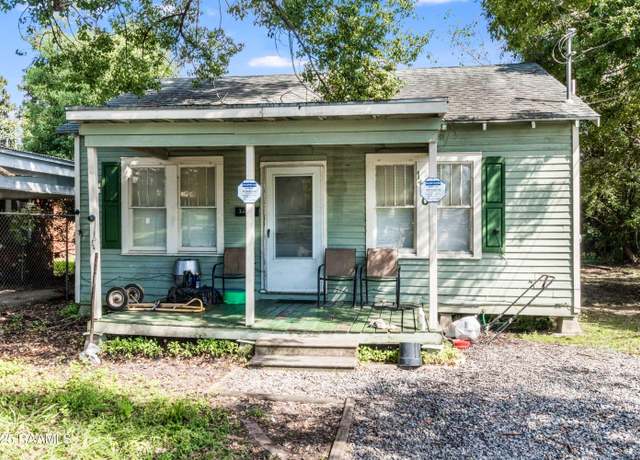 Property at 1110 Louisiana Ave, Lafayette, LA 70501, 3 beds, 2 baths