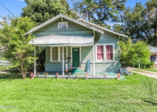 Property at 1108 Louisiana Ave, Lafayette, LA 70501, 3 beds, 2 baths