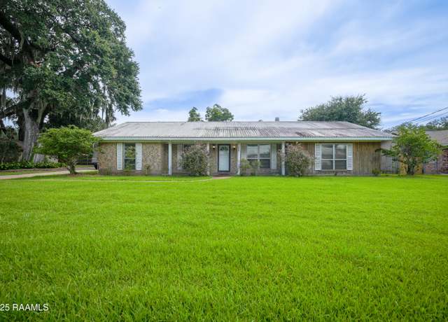 Property at 101 Sansue St, Baldwin, LA 70514, 3 beds, 2 baths