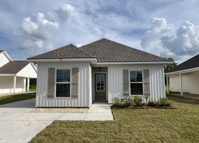 Property at 108 Yorktown Ct, Lafayette, LA 70507, 3 beds, 2 baths