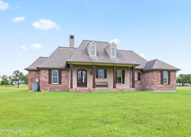 Property at 119 Olinger Ln, Rayne, LA 70578, 6 beds, 4.5 baths
