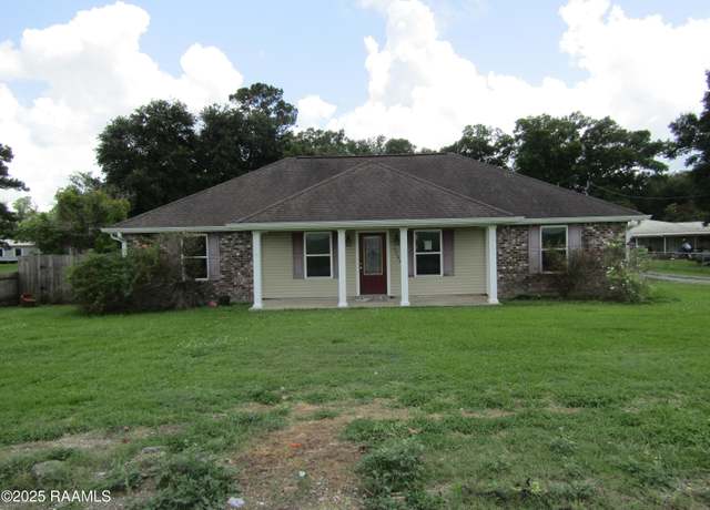 Property at 11173 Highway 87, Jeanerette, LA 70544, 3 beds, 2 baths
