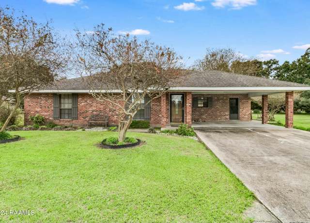 Property at 16311 Langlinais Ln, Abbeville, LA 70510, 3 beds, 2 baths