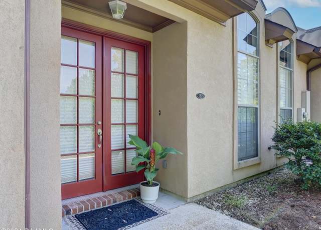 Property at 1205 Court Ave, Lafayette, LA 70503, 3 beds, 2.5 baths