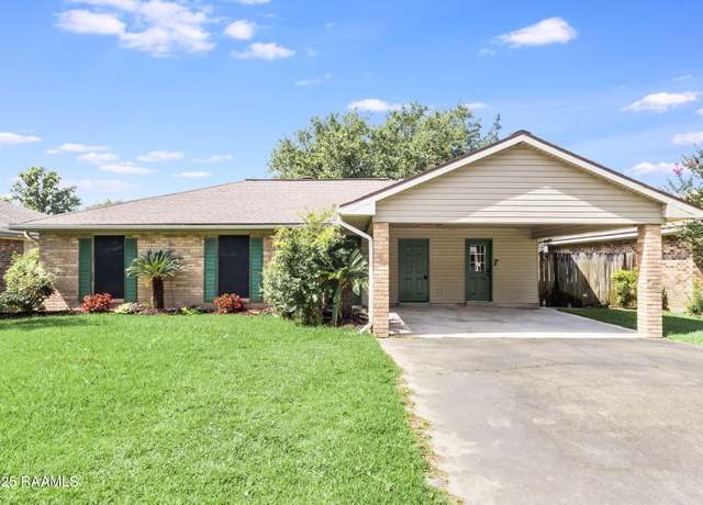 Property at 133 Longfellow Dr, Lafayette, LA 70503, 3 beds, 2 baths