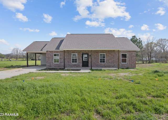 Property at 366 Sugarland Cir, Opelousas, LA 70570, 3 beds, 2 baths