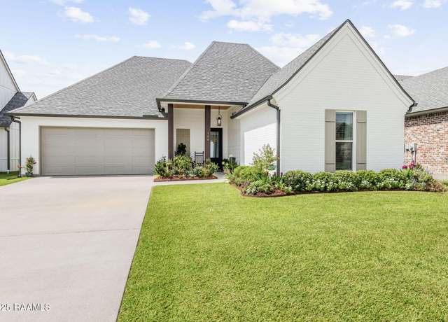 Property at 108 Gentle Island Dr, Broussard, LA 70518, 4 beds, 2 baths