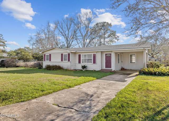 Property at 316 Kim Dr, Lafayette, LA 70503, 3 beds, 1.5 baths