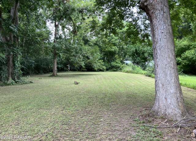 Property at 608 S Saint Valerie St, Abbeville, LA 70510
