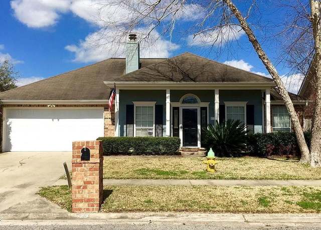 Property at 123 Queensford Way, Youngsville, LA 70592, 3 beds, 2 baths