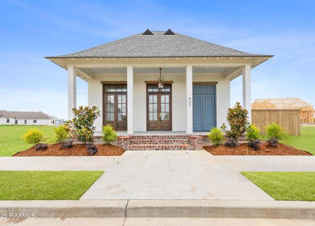 Property at 407 Oceans Blvd, Youngsville, LA 70592, 4 beds, 3 baths